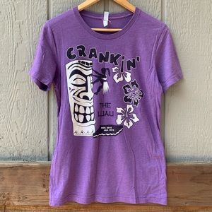 Crankin’ purple climbing gym t-shirt, no brand